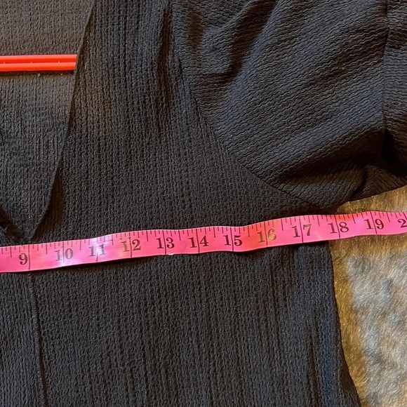 Uniqlo black V-neck puff sleeves  midi dress Sz M - Picture 6 of 10